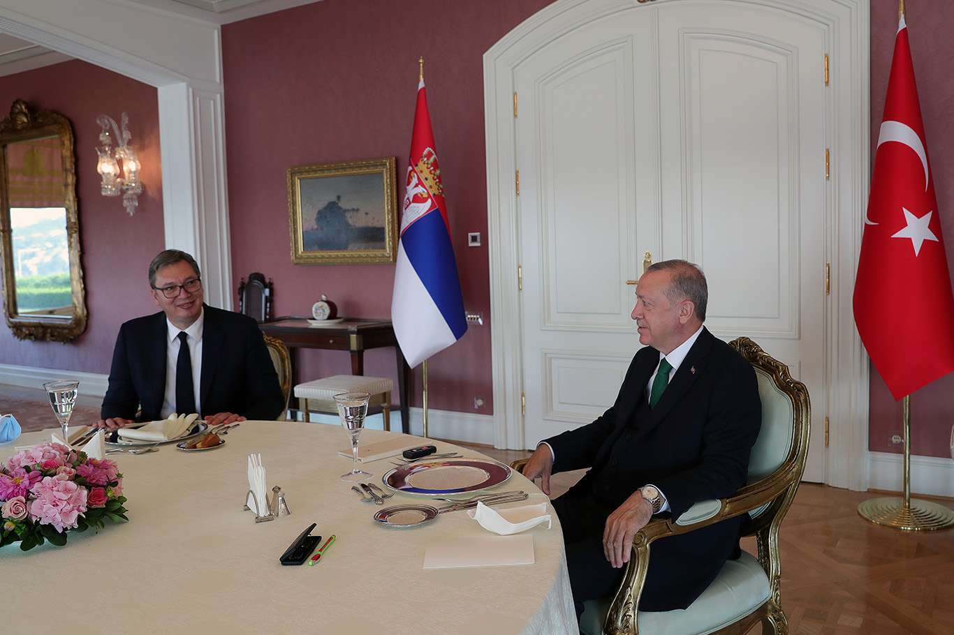 الرئيس أردوغان يلتقي نظيره الصربي ألكسندر فوسيتش